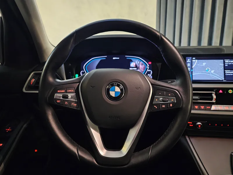 BMW 330 foto 12