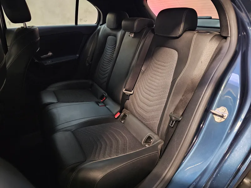 Mercedes Benz A 180 foto 23