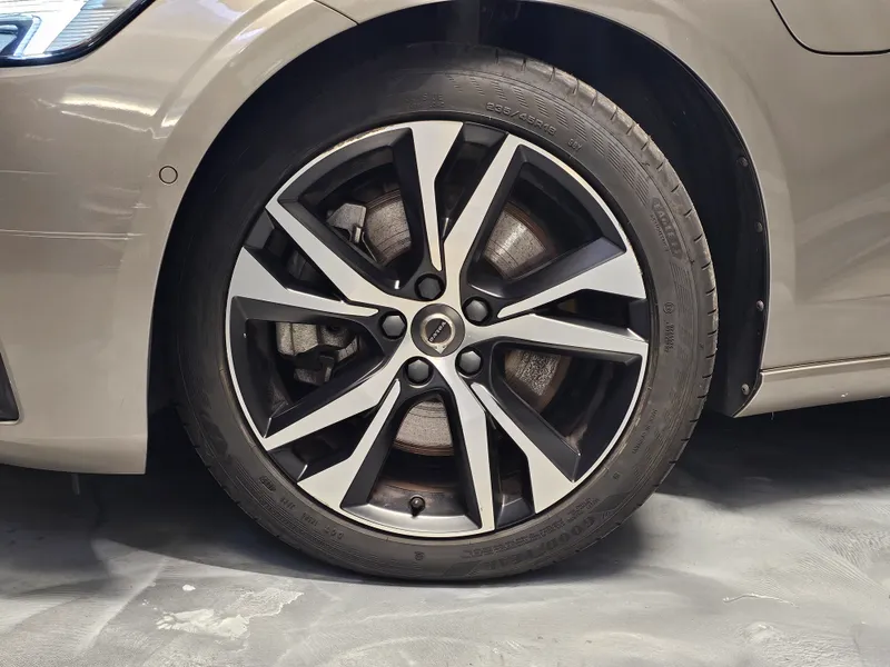 Volvo V60 foto 29
