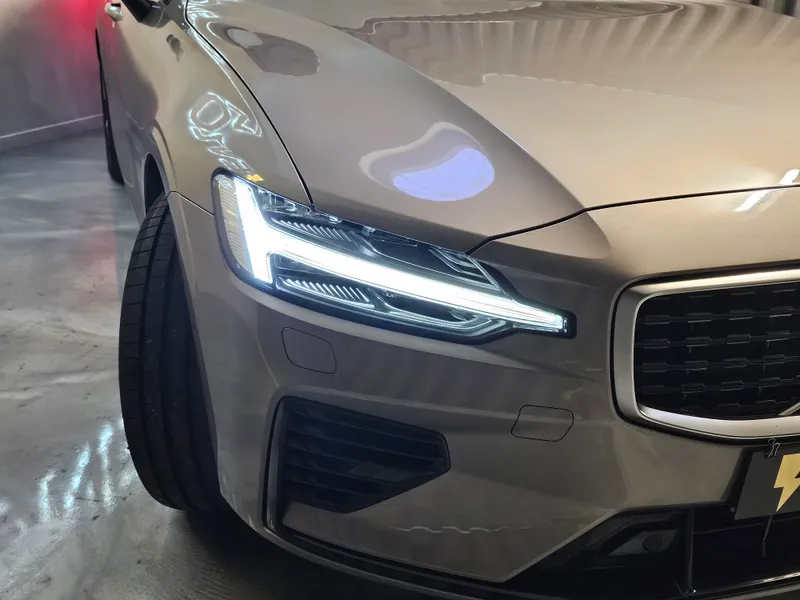 Volvo V60 foto 30