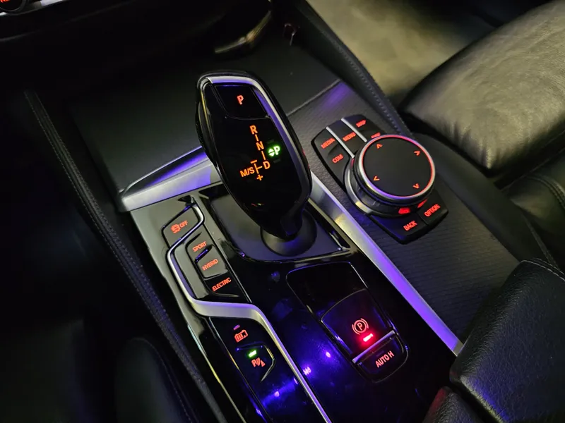 BMW 530 foto 17