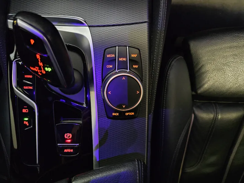 BMW 530 foto 18