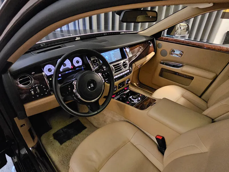 Rolls Royce Ghost foto 10