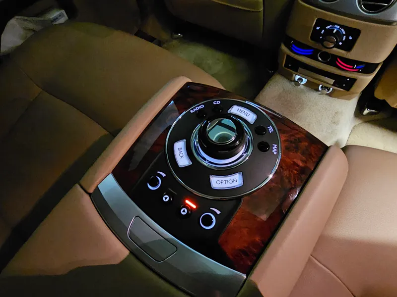 Rolls Royce Ghost foto 32