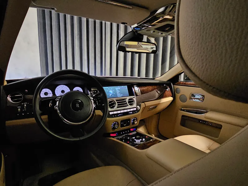 Rolls Royce Ghost foto 11