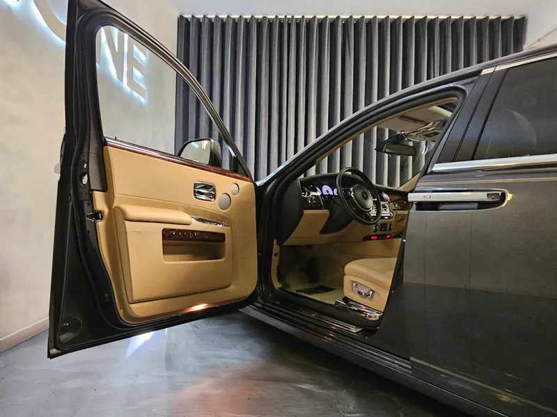 Rolls Royce Ghost foto 9