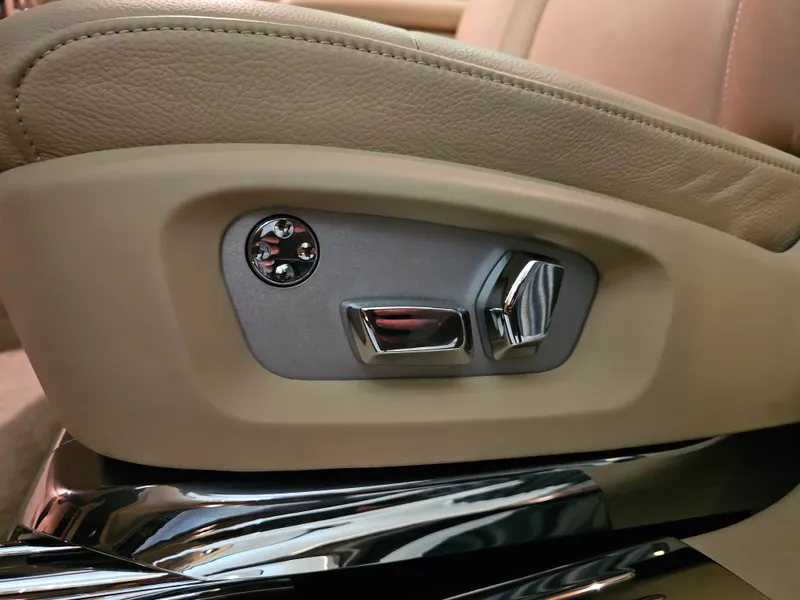 Rolls Royce Ghost foto 42