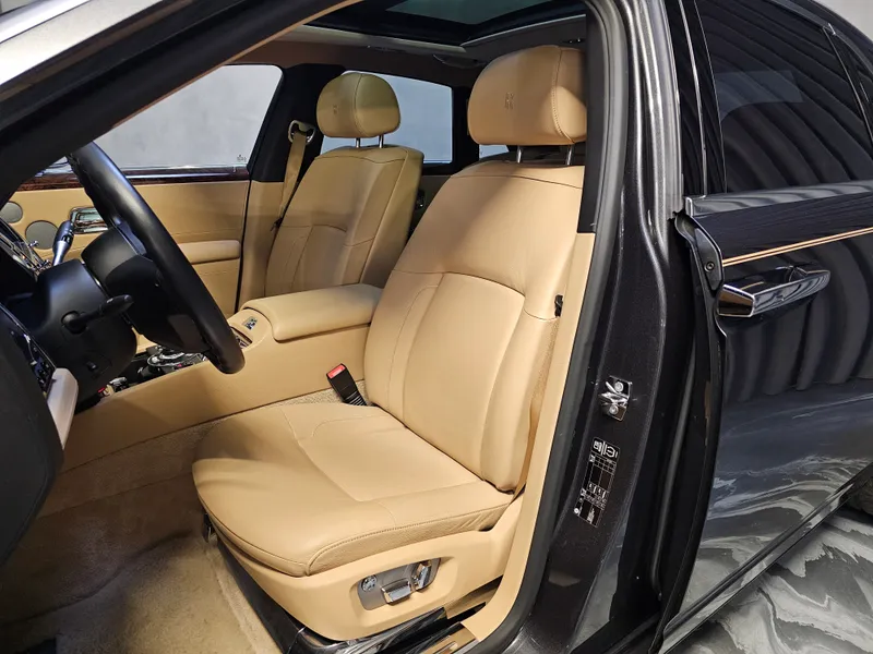 Rolls Royce Ghost foto 26