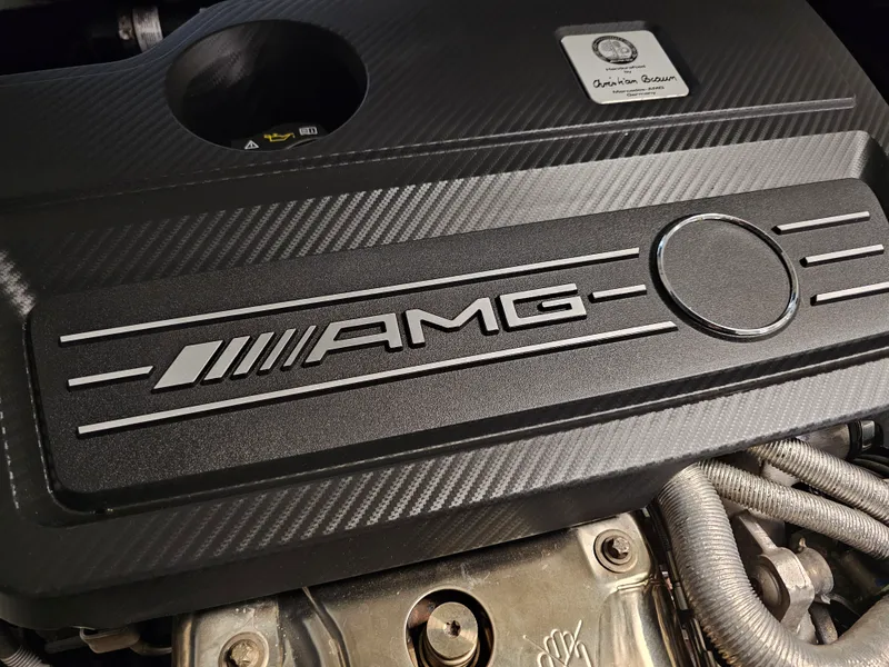 Mercedes Benz GLA 45 AMG foto 36