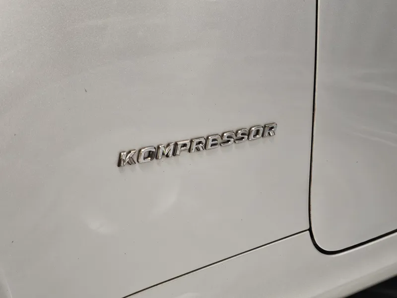 Mercedes Benz SLK 200 foto 25
