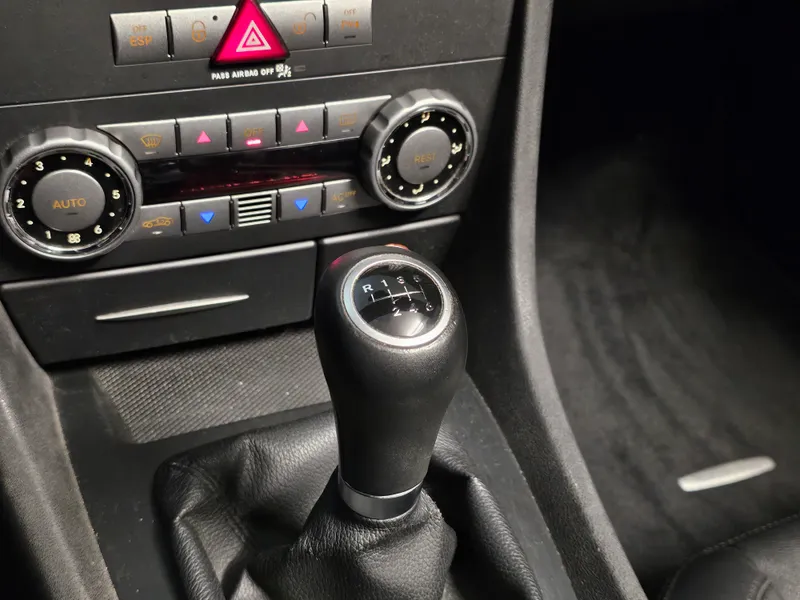 Mercedes Benz SLK 200 foto 17