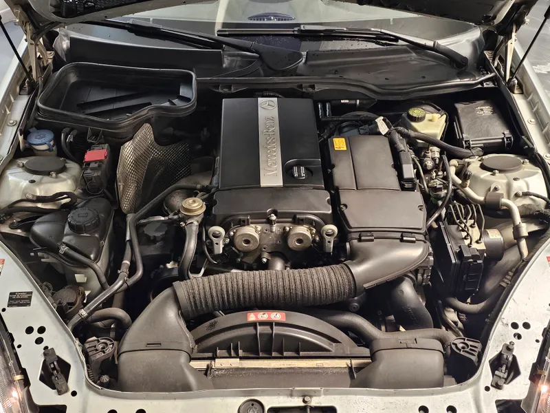Mercedes Benz SLK 200 foto 29