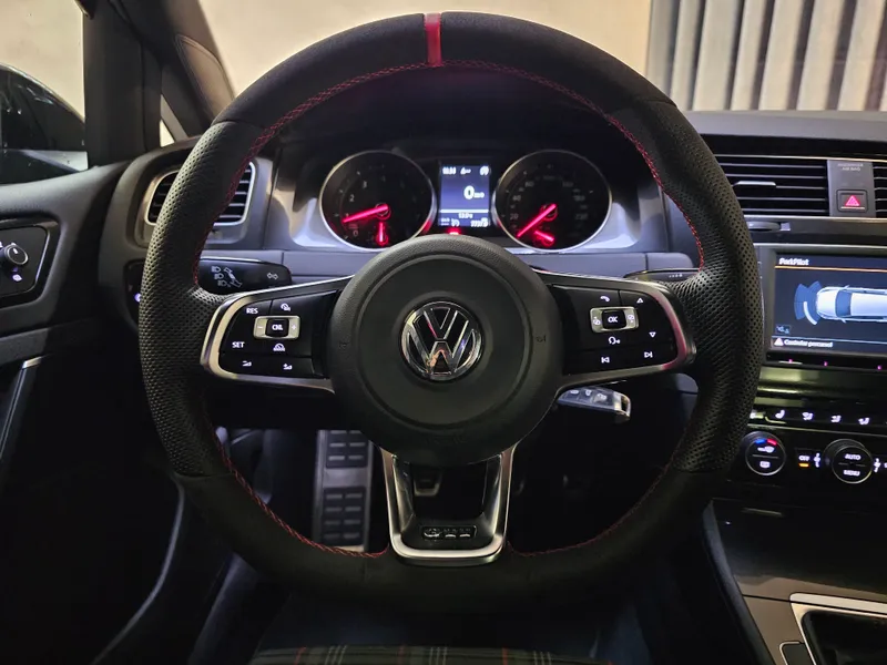 Volkswagen Golf foto 12