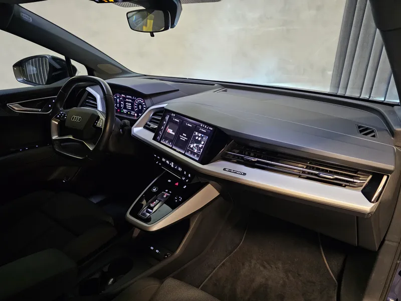 Audi Q4 Sportback e-tron foto 12