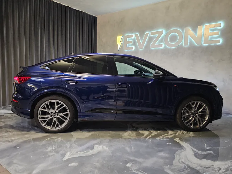 Audi Q4 Sportback e-tron foto 8