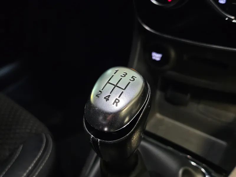 Renault Clio foto 19