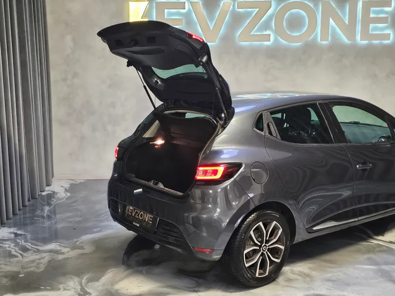 Renault Clio foto 25