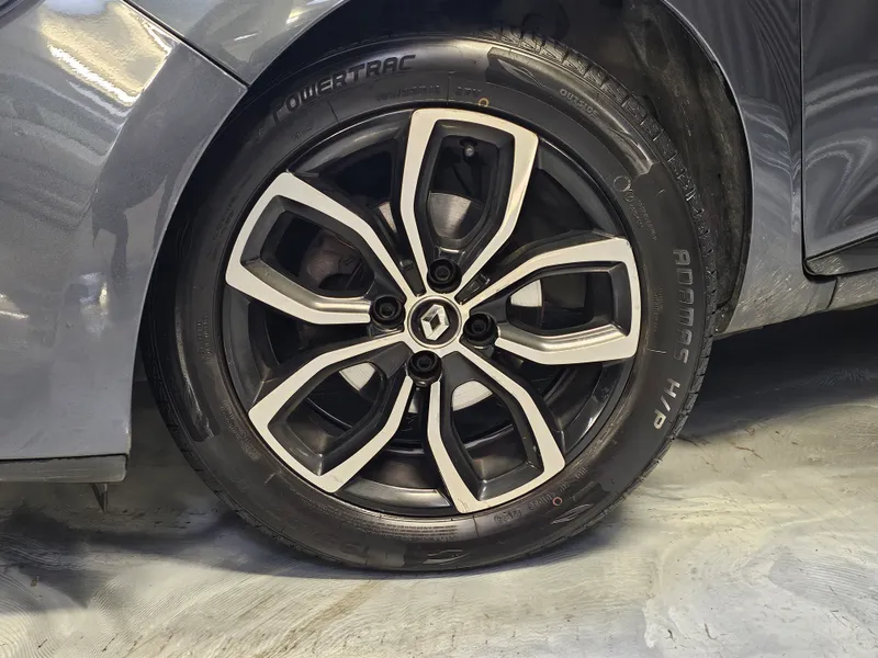 Renault Clio foto 28