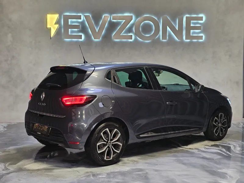 Renault Clio foto 6