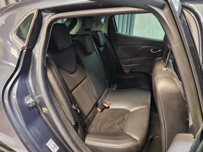 Renault Clio foto 24