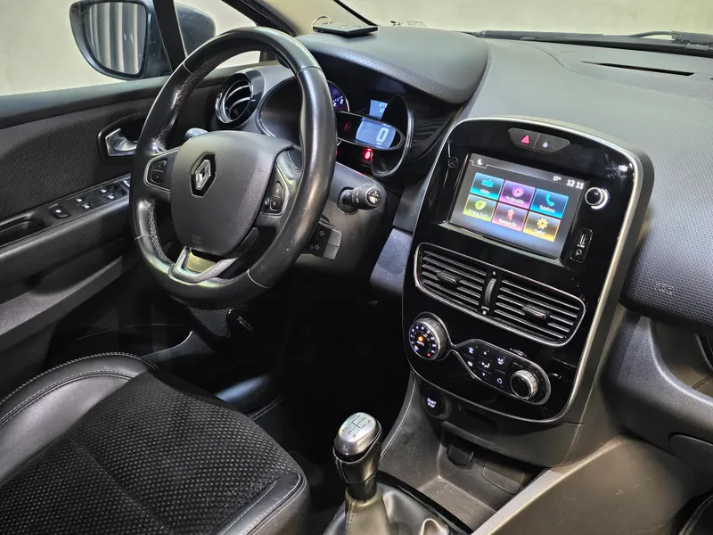 Renault Clio foto 13