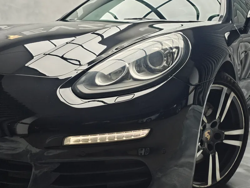 Porsche Panamera foto 40