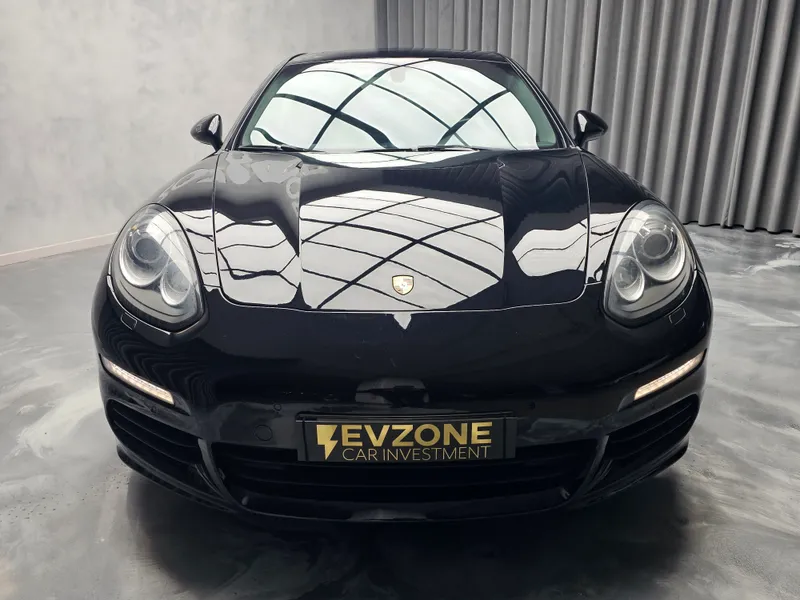 Porsche Panamera foto 2