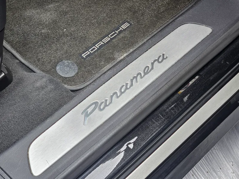 Porsche Panamera foto 30