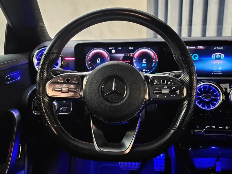 Mercedes Benz CLA 250 foto 14