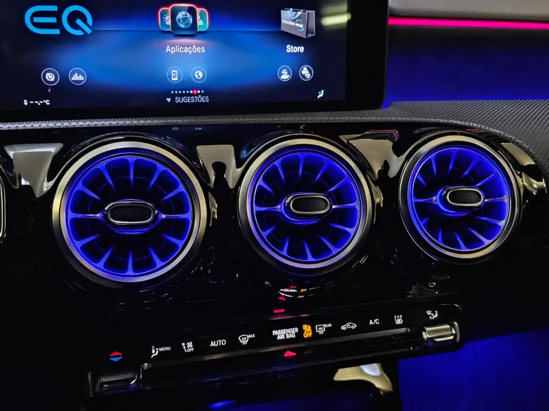 Mercedes Benz CLA 250 foto 18