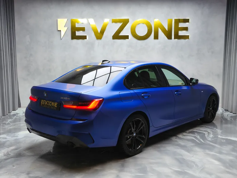 BMW 330 foto 6