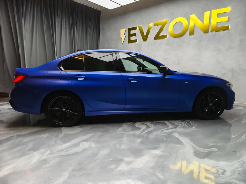 BMW 330 foto 7