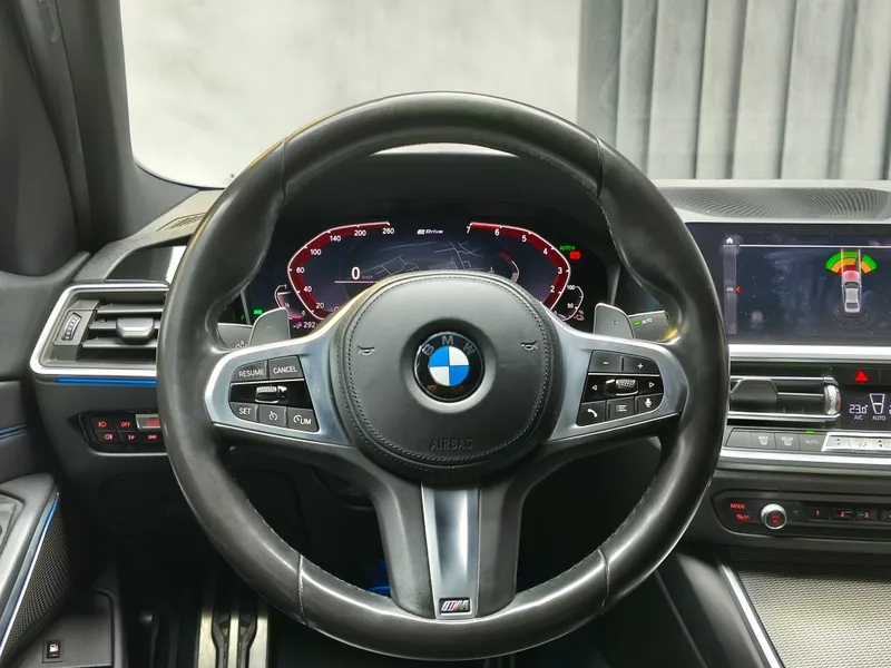 BMW 330 foto 11