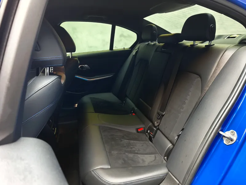 BMW 330 foto 20
