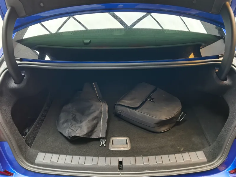 BMW 330 foto 24