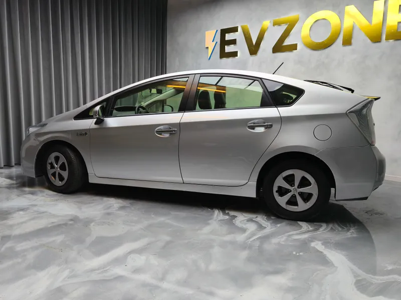 Toyota Prius foto 4