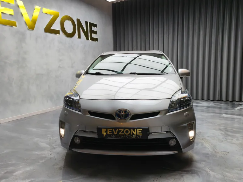 Toyota Prius foto 2
