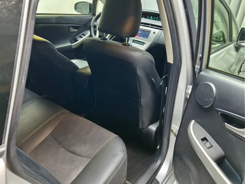 Toyota Prius foto 17