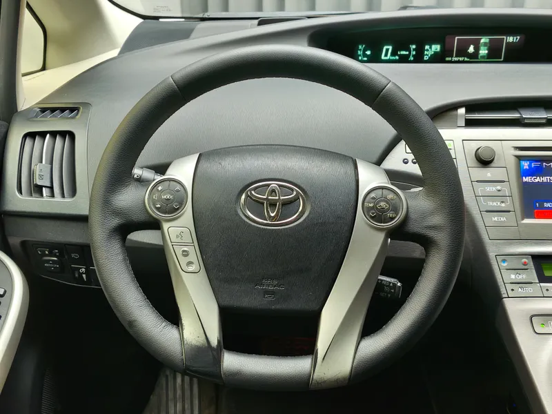 Toyota Prius foto 10