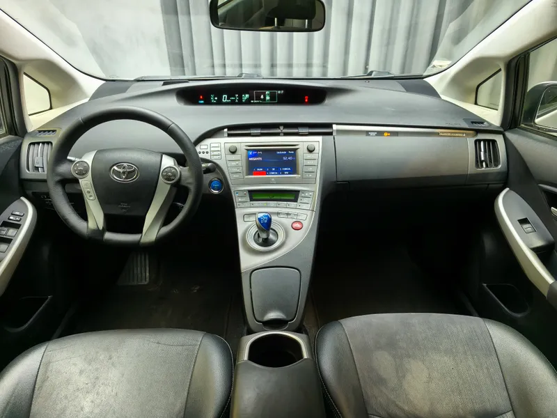 Toyota Prius foto 9