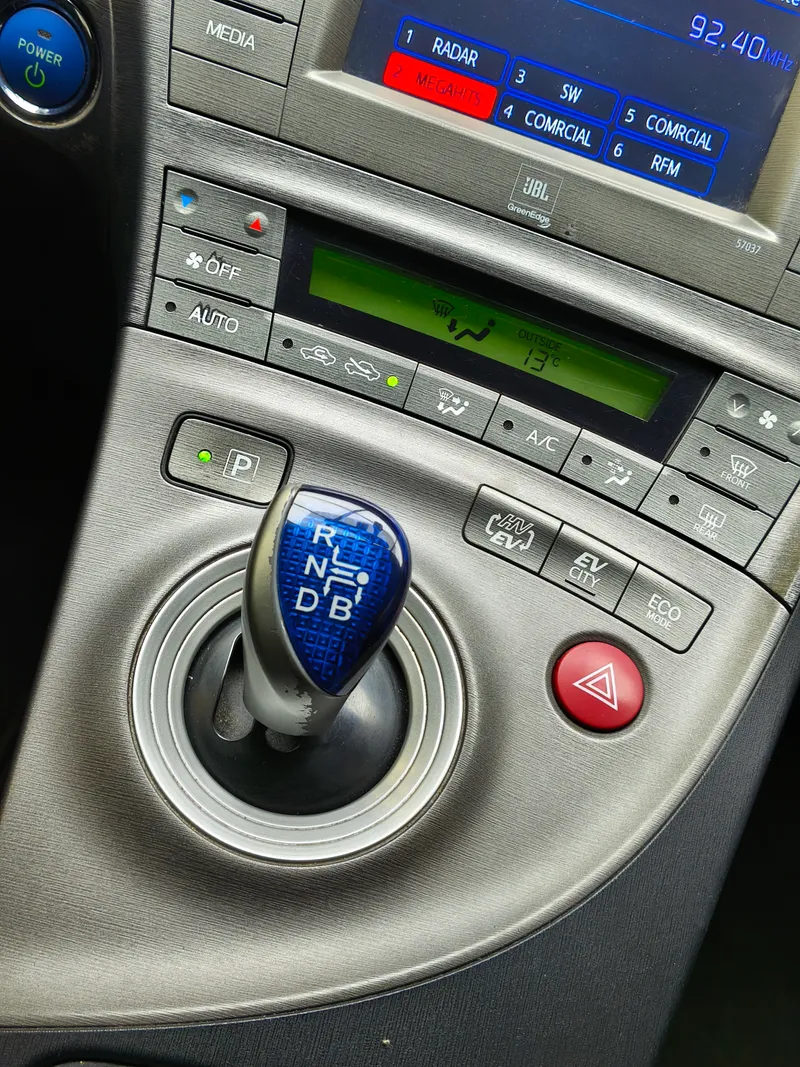 Toyota Prius foto 13