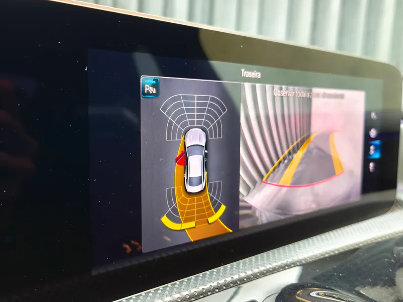 Mercedes Benz CLA 45 AMG foto 22