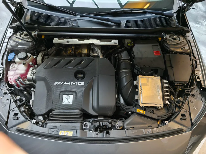 Mercedes Benz CLA 45 AMG foto 29