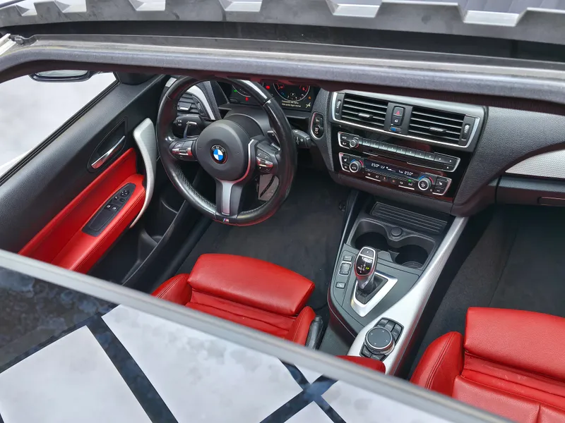 BMW 225 foto 18