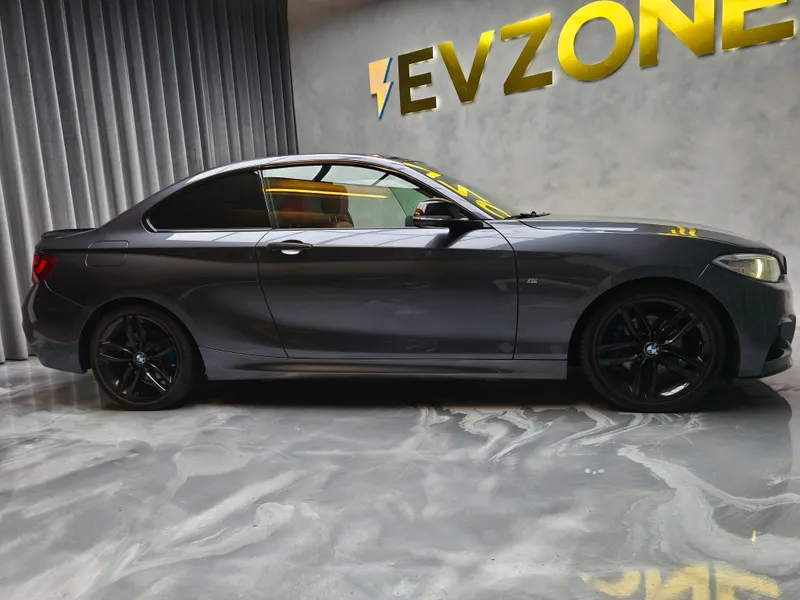 BMW 225 foto 4