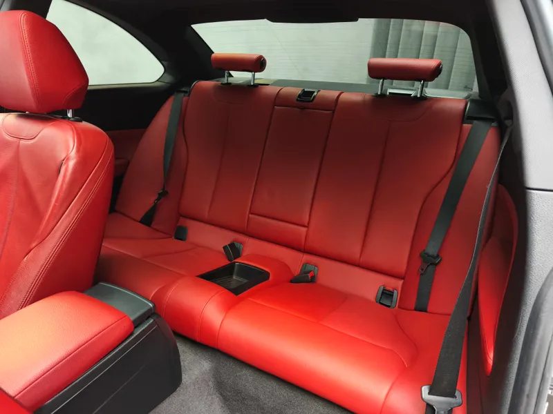 BMW 225 foto 17