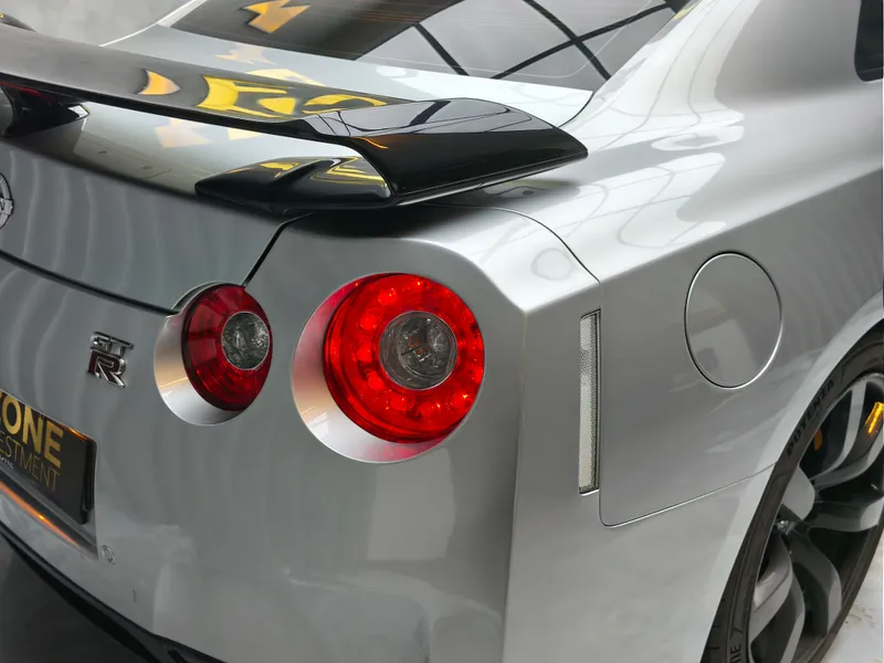 Nissan GT-R foto 26