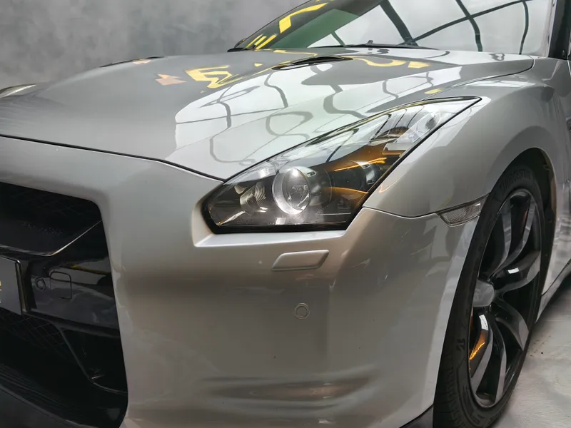 Nissan GT-R foto 25