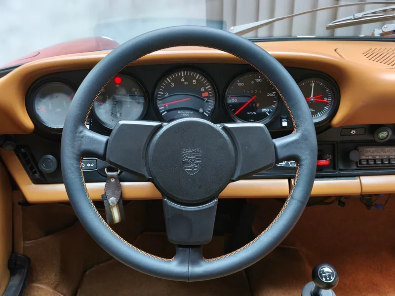 Porsche 911 Série G foto 13