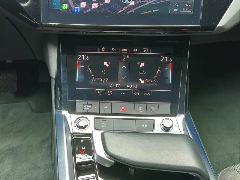 Audi e-tron foto 14